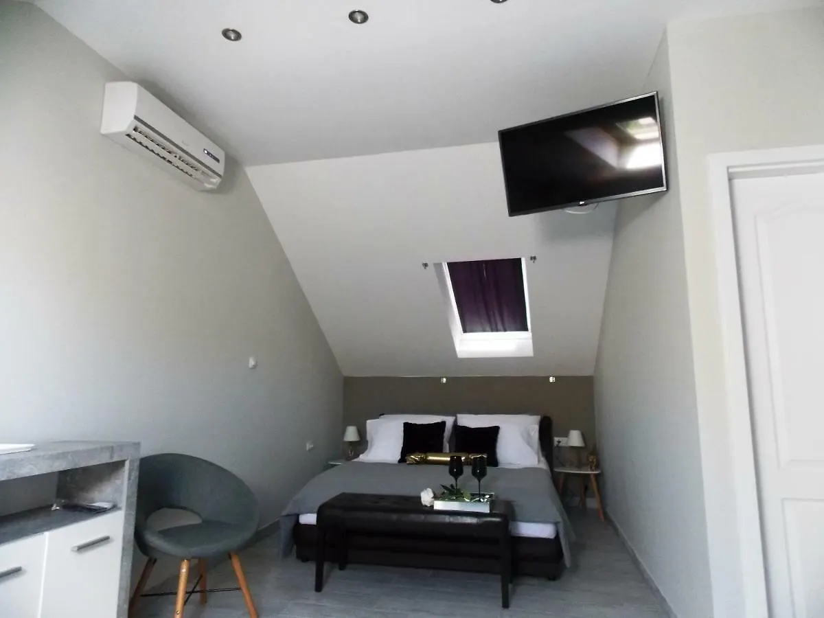 Split Center Apartment