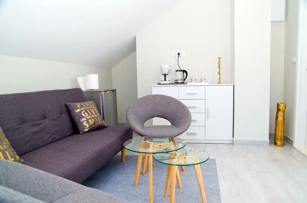 Split Center Apartment