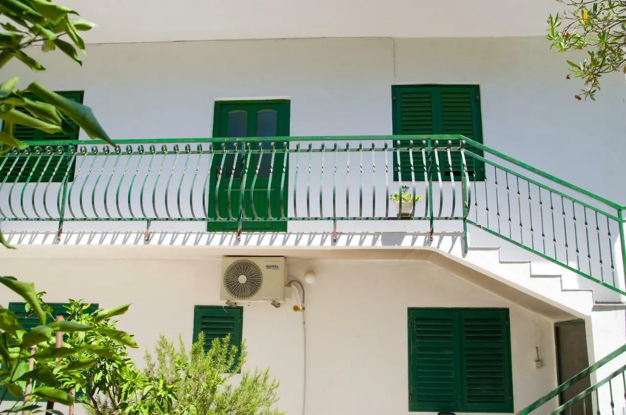 Split Center Apartment