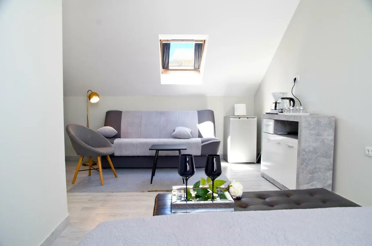 Split Center Apartment 0*,