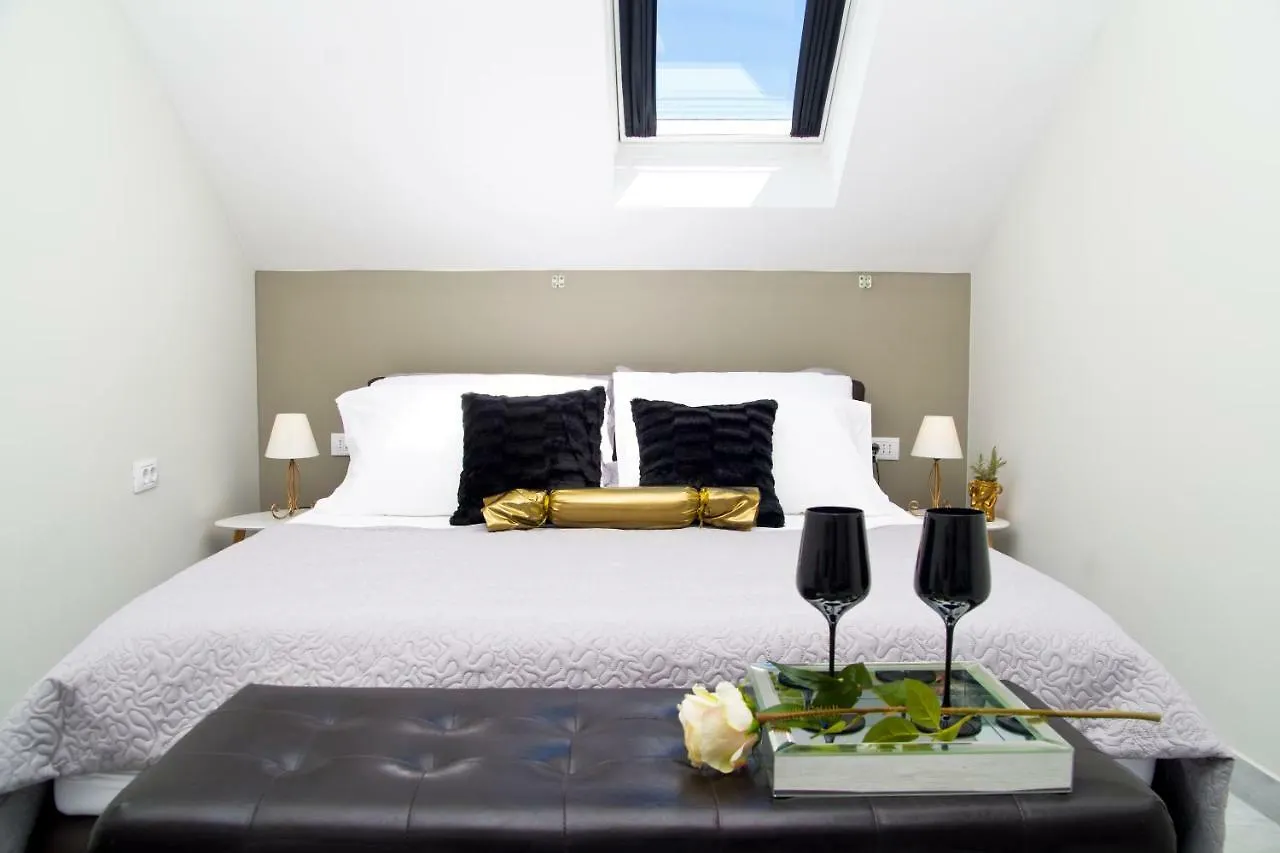 Split Center Apartment